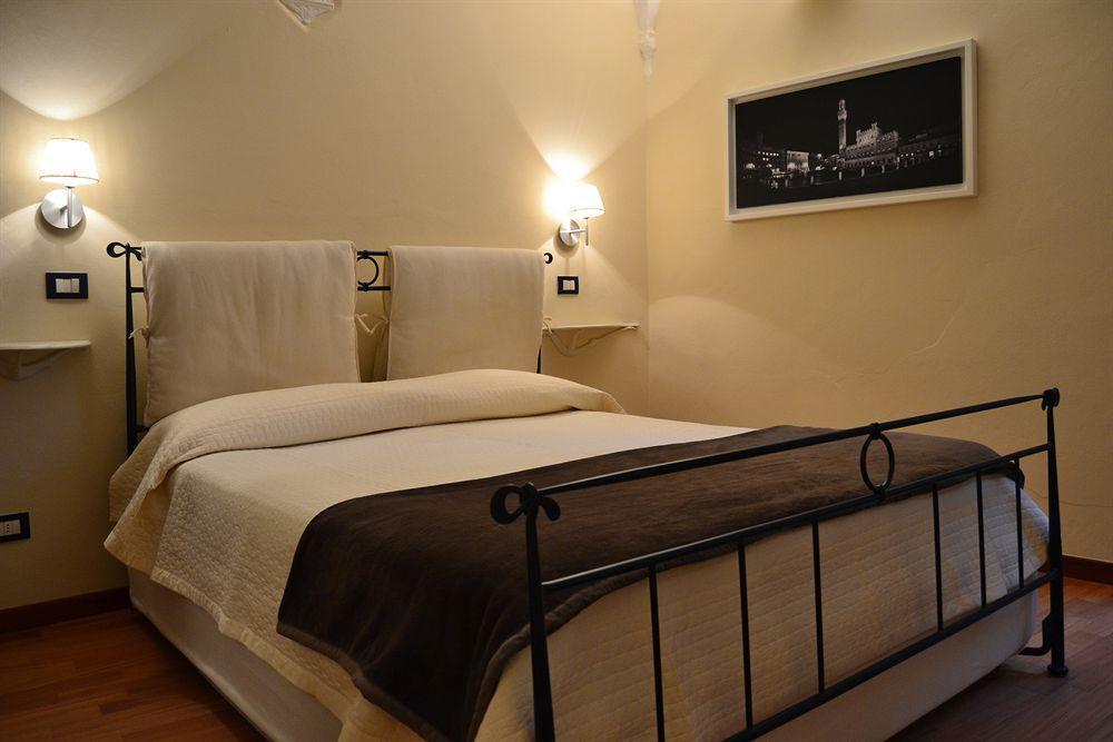 B&B Quattro Cantoni Siena Luaran gambar